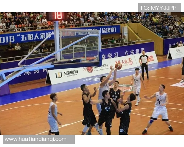 吉林九台农商行激战四川金强巅峰对决上演精彩篮球盛宴 吉林九台农商行激战四川金强巅峰对决上演精彩篮球盛宴