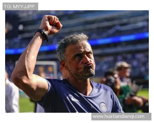 约翰克鲁伊夫如何用足球智慧改变世界足坛战术格局与精神理念